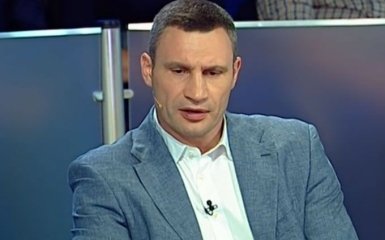 Виталий Кличко назвал ошибку, которую допустил во время чемпионского боя Владимира: опубликовано видео