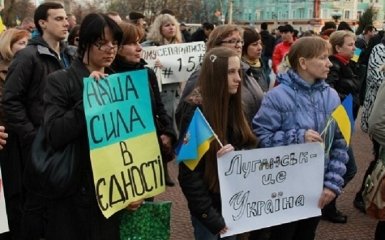 Активист о проукраинских акциях в Луганске: Я объяснял, что борются быдлогопы и ботаны