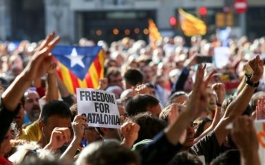 У Барселоні пройшов мітинг на підтримку Пучдемона, є постраждалі