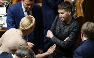 Тимошенко вернулась к привычному имиджу: опубликованы фото