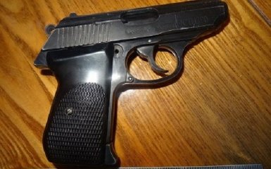 В Киеве задержан вооруженный разбойник: опубликованы фото