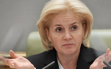 Чиновницу Путина жестко высмеяли в стихах из-за слов об образовании