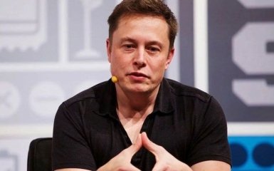 Невдалий жарт Маска спричинив падіння акцій Tesla