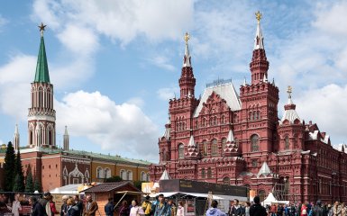 РФ впервые потратила на войну половину собранных налогов