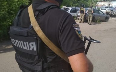 Полковник поліції у заручниках - влада відреагувала на вимоги злочинця
