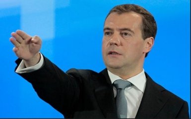 В России задержали активистов, крякающих против Медведева: появилось видео