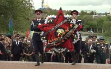 У Ростові встановили пам'ятник радянському солдату із помилкою у написі
