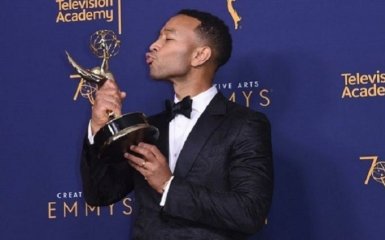 Названо ім'я найсексуальнішого чоловіка 2019 року - вражаючі фото