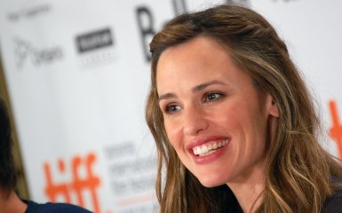 Дженнифер Гарнер