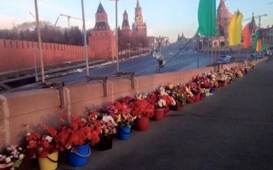 У Москві знову розгромили Нємцов міст: опубліковано фото