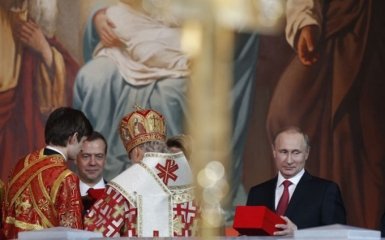 Пасхальные яйца: опубликованы фото подарков Путину от патриарха Кирилла