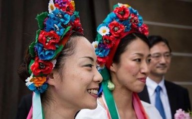 Харакири для чиновников: соцсети восхитил год Японии в Украине