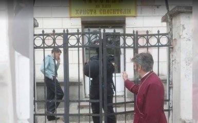 Силовые подразделения оккупантов разгромили храм УПЦ-КП в Симферополе