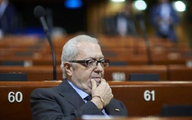У ПАРЄ заборонили скандальному президенту представляти Асамблею