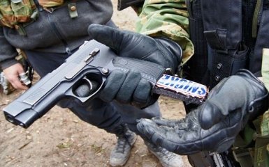 У Росії зловмисник грабував квіткові магазини, погрожуючи "Снікерсом"