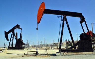 Центробанк РФ назвал нефтяное эмбарго серьезным риском для страны