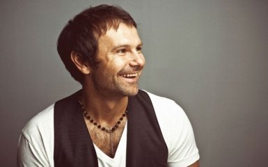 Вакарчук вспомнил, как слушал в юности тяжелый рок