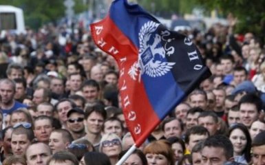 За что Захарченко ненавидит Донбасс: блогера шокировали зарплаты в Донецке