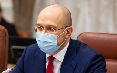 Парламент раскритиковал Кабмин за провал вакцинации от коронавируса в Украине