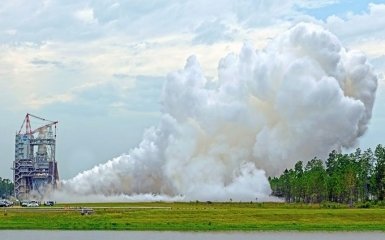 NASA показало процес будівництва ракети для польоту на Марс