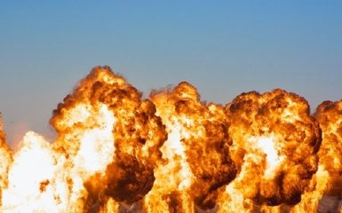 В российском Брянске горят два хранилища нефтепродуктов