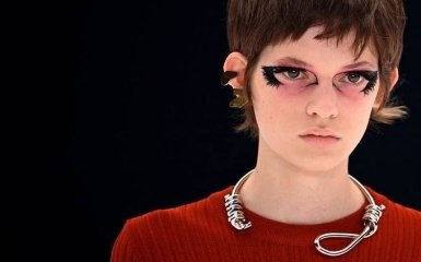 Givenchy обвинили в гламуризации суицида из-за ожерелья