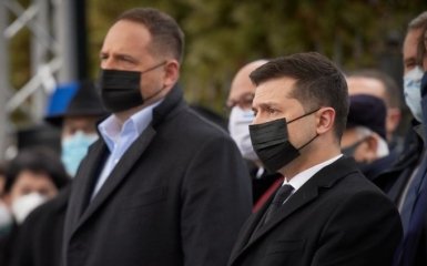 Зеленский отозвал свой законопроект о перезагрузке КСУ