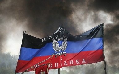На Донбассе обокрали могилу боевика: муляж пулемета ушел на металлолом