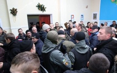В Одессе из-за переименования улиц дрались с полицией: появились фото и видео