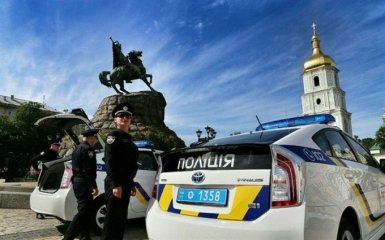 Полицию Киева перевели в чрезвычайный режим работы