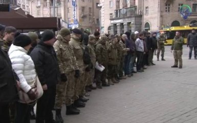 В центре Киева захватили отель и грозят устроить новый Майдан: появились фото и видео