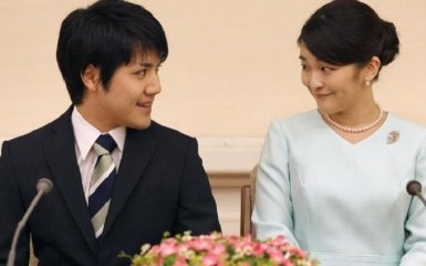 Японская принцесса Мако официально объявила о помолвке с простолюдином