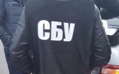 У Києві затримали слідчого поліції, що вимагав хабара у іноземців: опубліковано фото