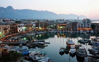 На Кипре взорвался офис российской радиостанции: появились фото и видео