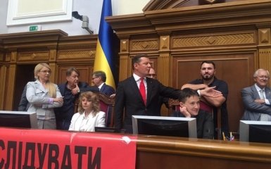 Савченко отобрала место у Парубия и заблокировала Раду: появились фото