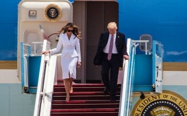 Меланія Трамп в Ізраїлі не захотіла брати за руку свого чоловіка: з'явилося відео