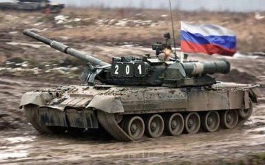 Біля кордонів України зафіксували нові путінські танки: опубліковано фото
