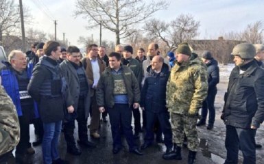 Главе ОБСЕ на Донбассе показали работу боевиков ДНР: появились фото