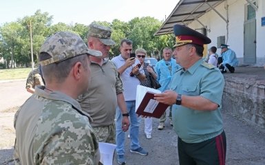 Министр обороны устроил жесткую проверку питания солдат: появились фото и видео