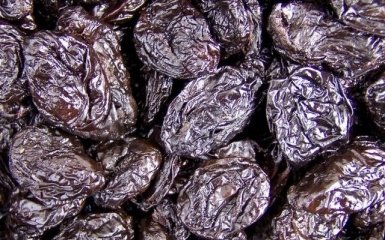 Чорнослив захистить від космічного випромінювання