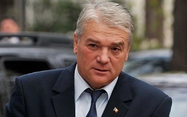 Известный политик подал в отставку из-за скандала с убийством детей