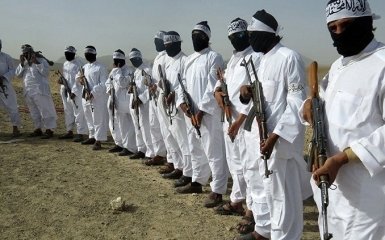 Бойовики "Талібану" напали на військову базу в Афганістані: щонайменше 40 загиблих