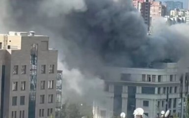 У Донецьку стався вибух в псевдоадміністрації Пушиліна — відео