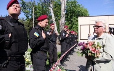 В оцепленном центре Одессы ищут взрывчатку: опубликованы фото