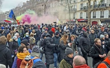 Во Франции из-за протестов арестовали 169 человек