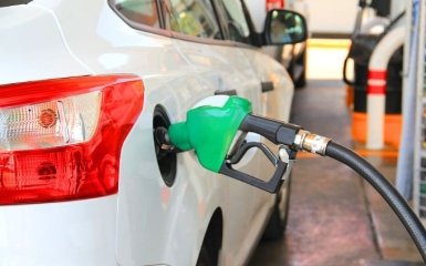 Кулеба оценил риски Украины потерять топливо из Беларуси