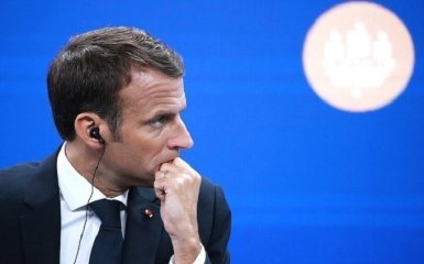 Масштабные протесты во Франции: Макрон принял неожиданное решение