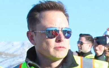 Ілон Маск закрутив роман з акторкою Наташею Бассет