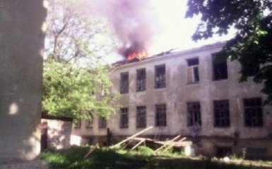 Під час обстрілу Красногорівки постраждали мирні жителі: з'явилися фото та відео