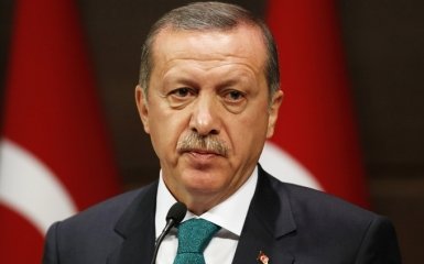 Ердоган розплакався, прощаючись із загиблим другом: з'явилося відео